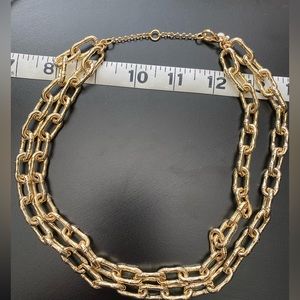 Ann Taylor Gold double looped link necklace